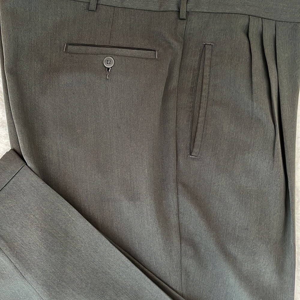 Mens SAVANE dress pants. Size 40w 30L